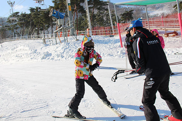 韓國滑雪廣東話教練私人包團必去滑雪團